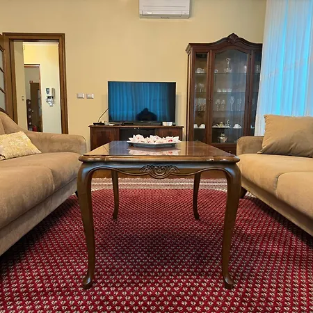 Majda Elegant With Prime Location And Parking Apartment Ljubljana