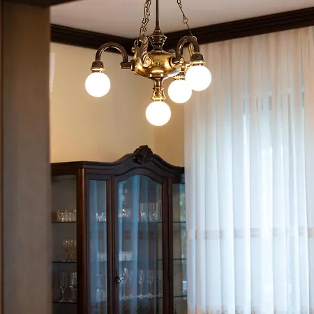 Majda Elegant With Prime Location And Parking Apartment *