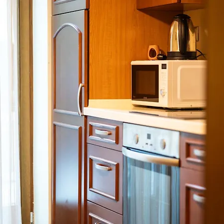 Apartment Majda Elegant With Prime Location And Parking