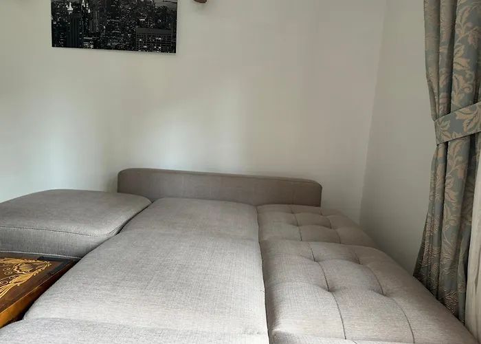 Appartement Majda Elegant With Prime Location And Parking *