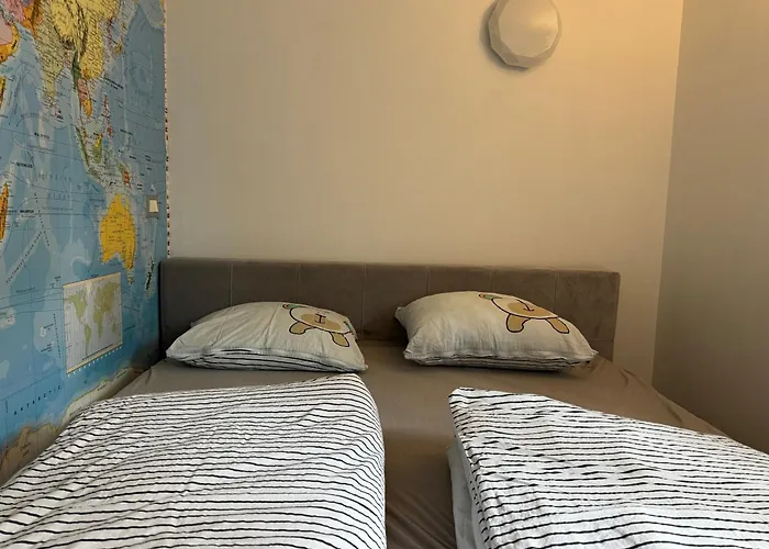 Majda Elegant With Prime Location And Parking *