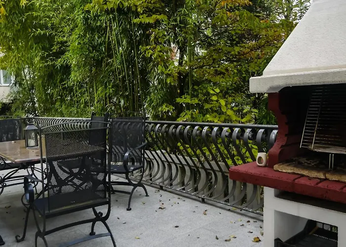 Majda Elegant With Prime Location And Parking Appartement *