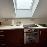 Majda Elegant With Prime Location And Parking *
