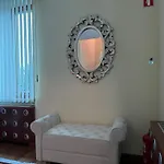 Apartmán Majda Elegant With Prime Location And Parking Lublaň