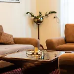 Appartement Majda Elegant With Prime Location And Parking *