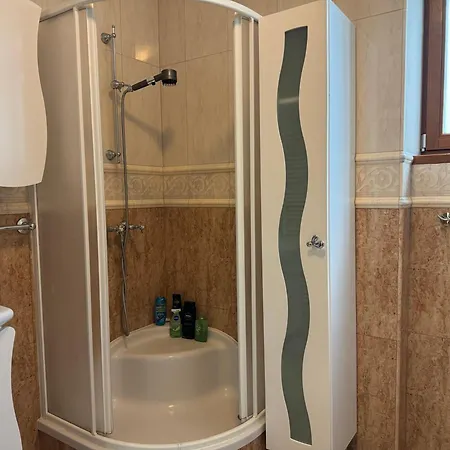 Majda Elegant With Prime Location And Parking Apartamento *