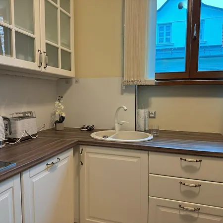 Majda Elegant With Prime Location And Parking Apartment *