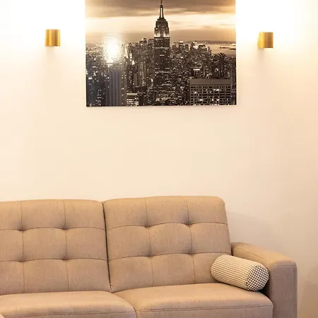 Majda Elegant With Prime Location And Parking Apartment *