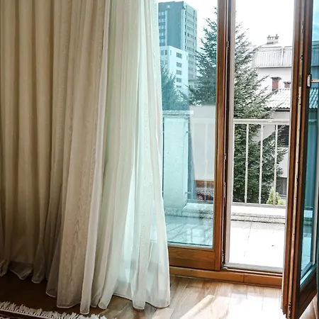 Majda Elegant With Prime Location And Parking Laibach