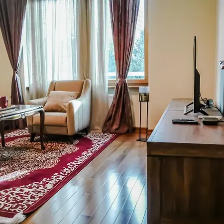 Majda Elegant With Prime Location And Parking * Ljubljana