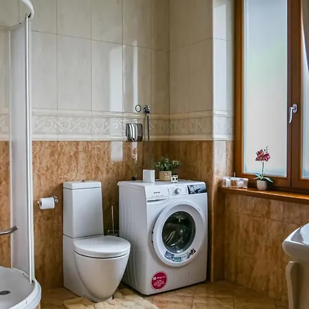 Apartman Majda Elegant With Prime Location And Parking