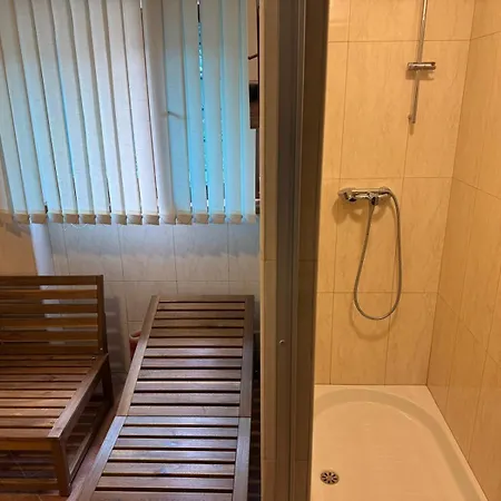 Majda Elegant With Prime Location And Parking Apartment Laibach