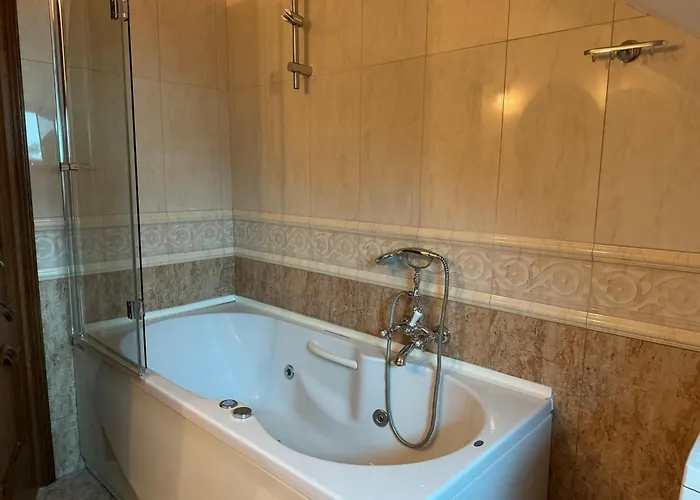 Majda Elegant With Prime Location And Parking * Любляна