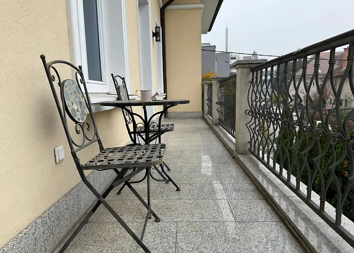 Apartment Majda Elegant With Prime Location And Parking