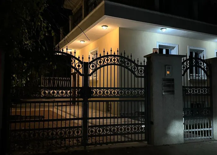 Majda Elegant With Prime Location And Parking Любляна