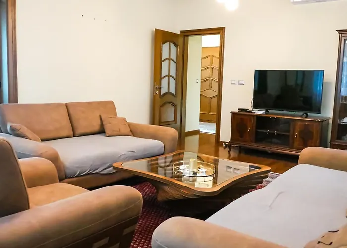 Majda Elegant With Prime Location And Parking Apartment Ljubljana