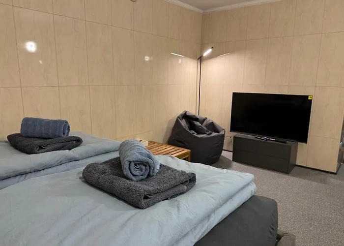 Majda Elegant With Prime Location And Parking Apartment