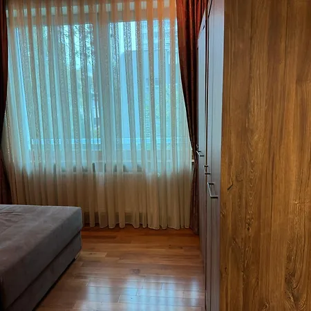 Apartamento Majda Elegant With Prime Location And Parking