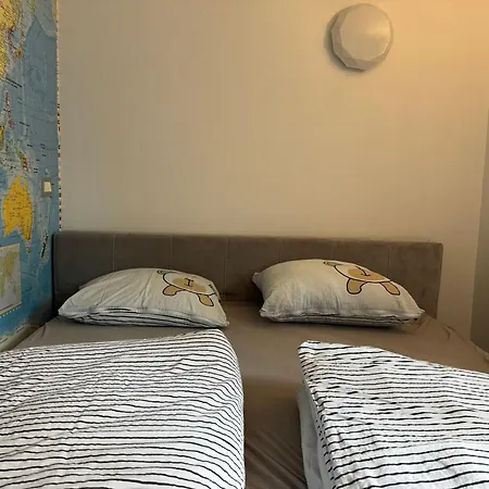 Majda Elegant With Prime Location And Parking *