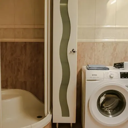 Apartamento Majda Elegant With Prime Location And Parking *