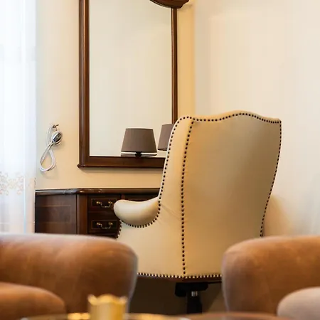 Majda Elegant With Prime Location And Parking Apartamento *