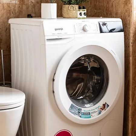 Majda Elegant With Prime Location And Parking Liubliana